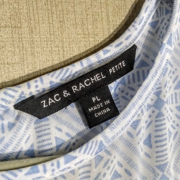 *SMOCKED TOP*BLUE GEOMETRIC PRINT*FLUTTER SLEEVES*WOMEN PETITE LARGE - Picture 6 of 10